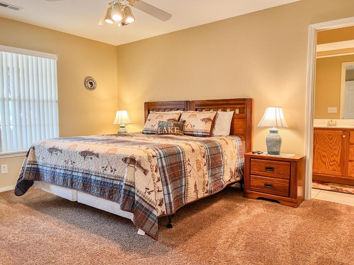 Lake Front 2Br Walk-In With Large Deck - Free Tickets Included - 79-1 브랜슨 외부 사진