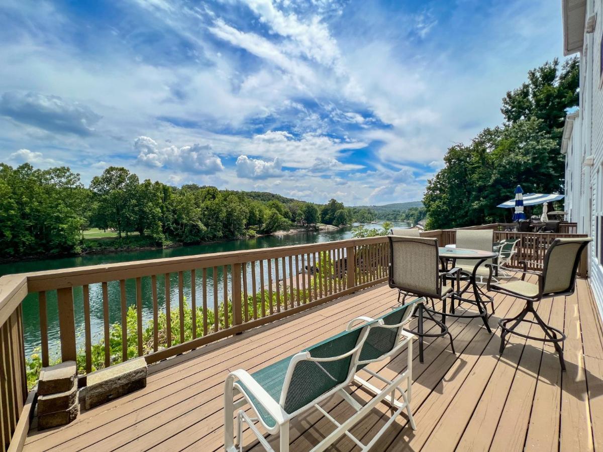 Lake Front 2Br Walk-In With Large Deck - Free Tickets Included - 79-1 브랜슨 외부 사진